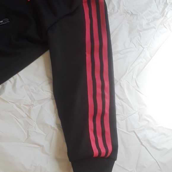 Adidas 2T black and pink stripes jumpsuit no offer - Picture 4 of 16